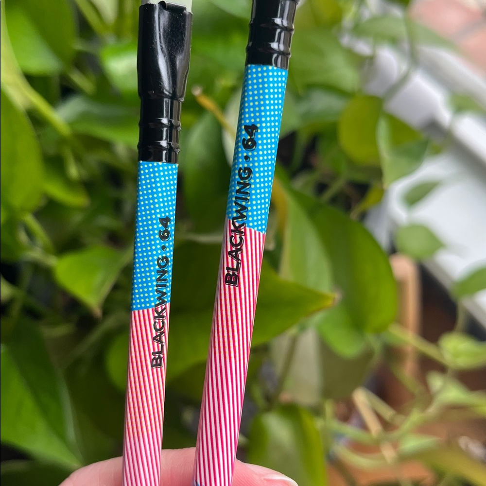 Limited edition, black wing pencils - Picture 6 of 6